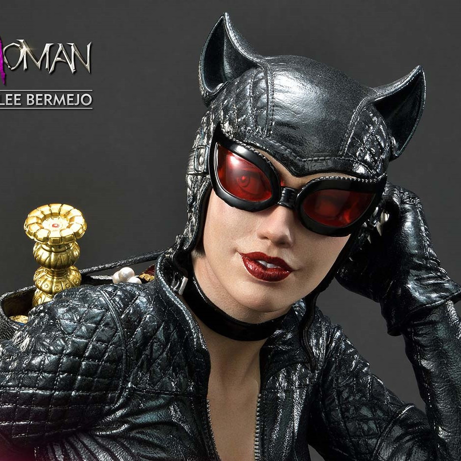 P1 MMDC-53 CATWOMAN LEE BERMEJO