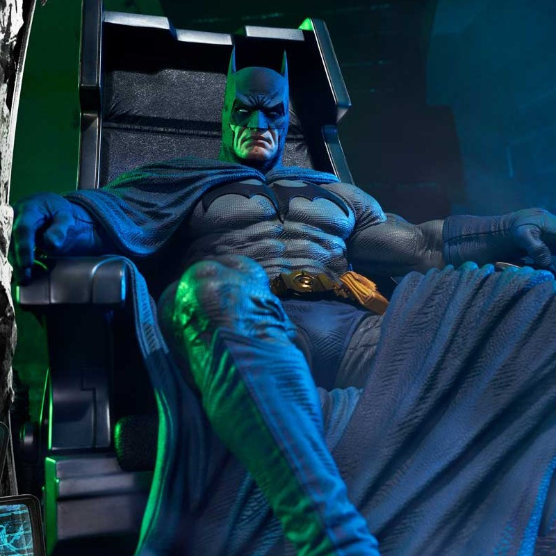 P1 TLCDC-01EC BATMAN TACTICAL THRONE ECONOMY