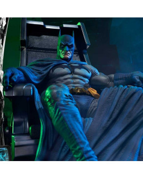 P1 TLCDC-01EC BATMAN TACTICAL THRONE ECONOMY