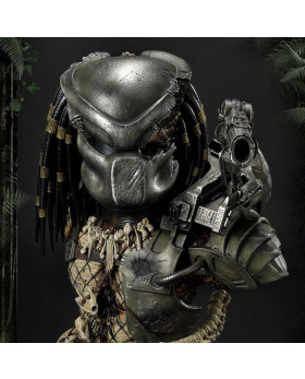 P1 PBPR-03 JUNGLE HUNTER PREDATOR BUST BATTLE-DAMAGED